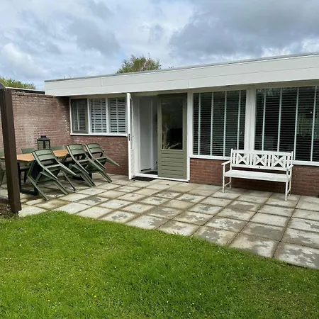 De Boet, Dicht Bij Duinen En Zee Holiday home