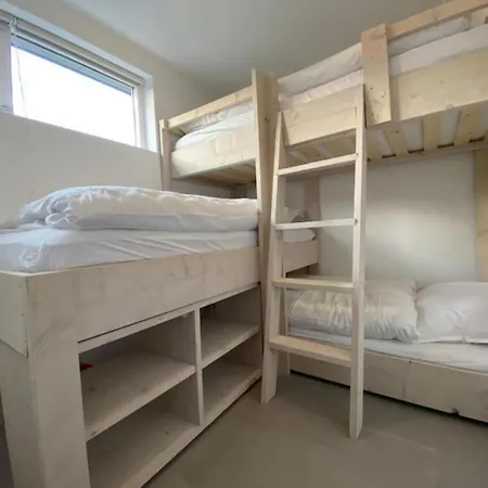 De Boet, Dicht Bij Duinen En Zee